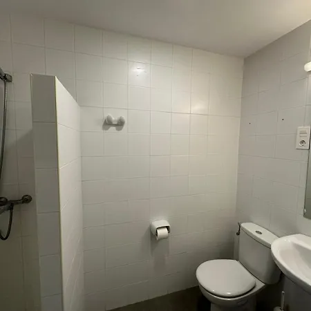 Hostel Mikasita Bilbao - Student Housing & Coliving *