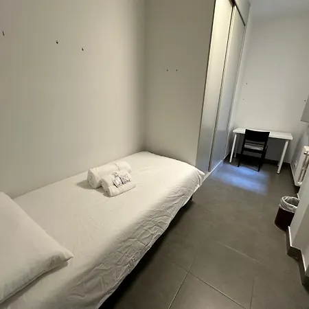 Mikasita - Student Housing & Coliving Хостел *