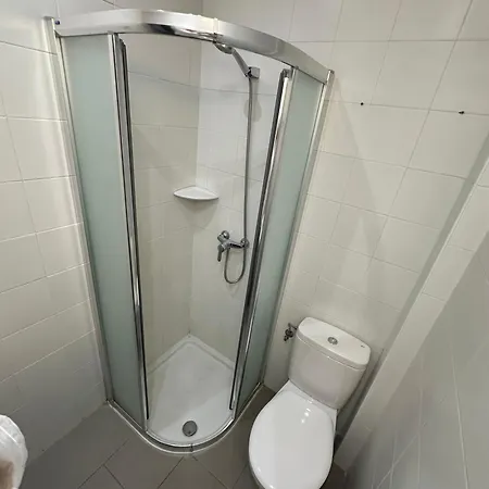 Hostel Mikasita Bilbao - Student Housing & Coliving *