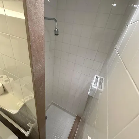 Mikasita Bilbao - Student Housing & Coliving Hostel *