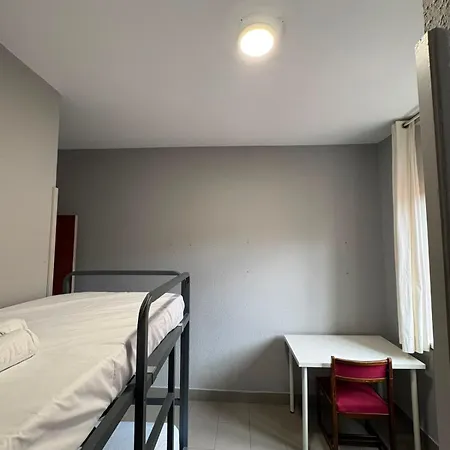 Mikasita - Student Housing & Coliving Хостел Більбао