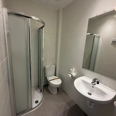 Mikasita - Student Housing & Coliving Хостел