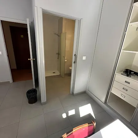 Mikasita - Student Housing & Coliving Хостел Більбао