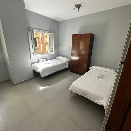 Mikasita - Student Housing & Coliving Хостел Більбао